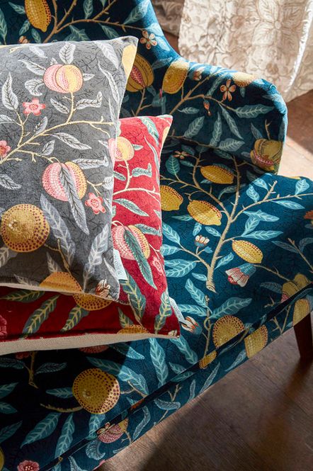 Hovedbilde William Morris - Fruit Velvet / Indigo Slate